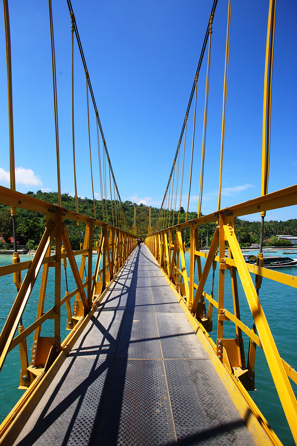 Bali Nusa Ceningan Nusa Lembongan Yellow Bridge